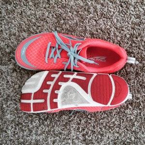 altra running shoes
